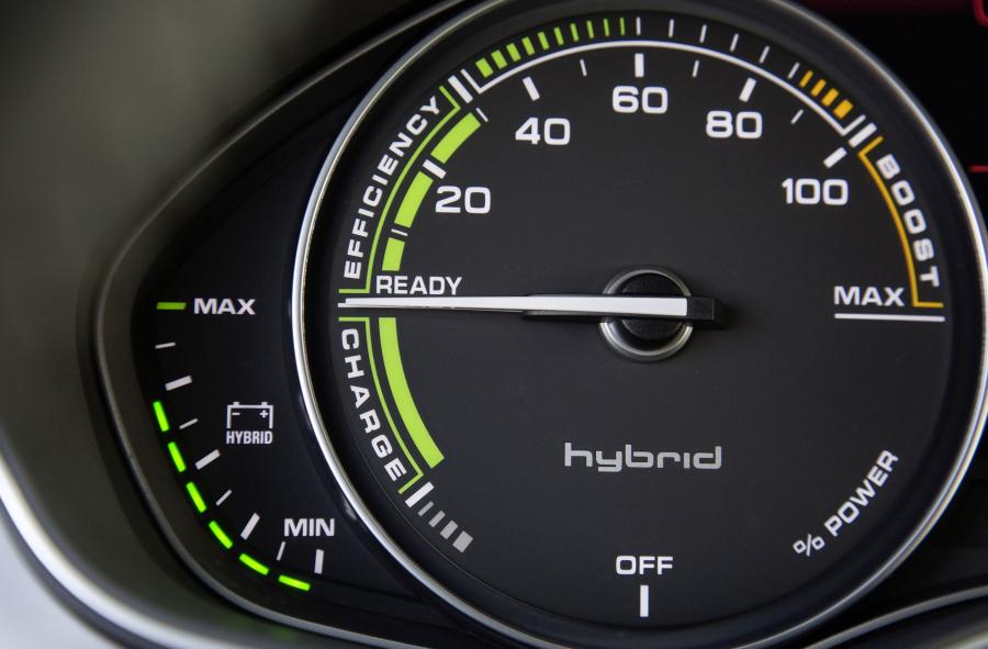 Панель приборов Audi A7 Sportback h-tron Quattro Concept 2014 года  (фото 34 из 34)